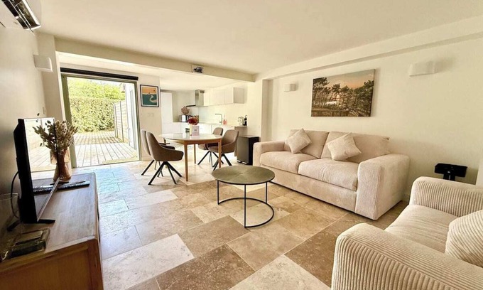 Pyla-sur-Mer Apartment | Apartment with garden at Pyla sur mer 100m from the beach