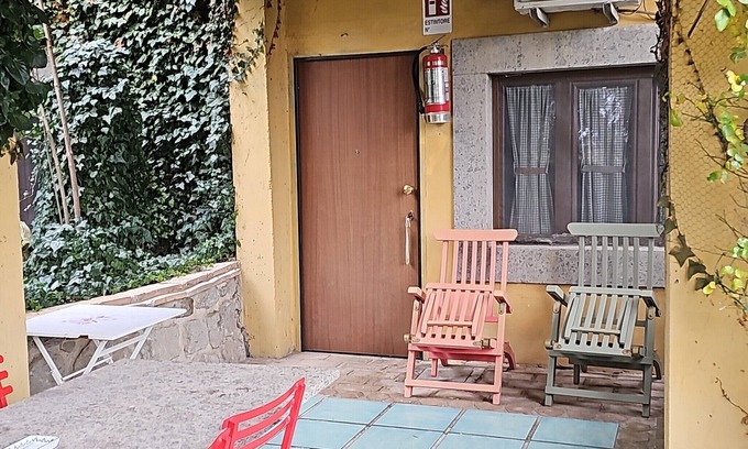 Bagnaia Condo | Apartment with garden view