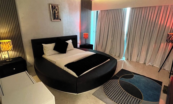 Yof Apartment | Apartment with pool 5 minutes from the page