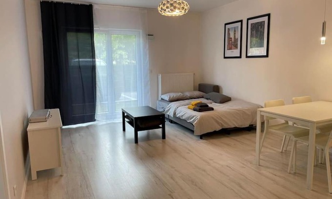 Bialoleka Apartment | Apartment with private parking