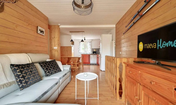 Bareges Apartment | Apartment with small garden, sleeps 6