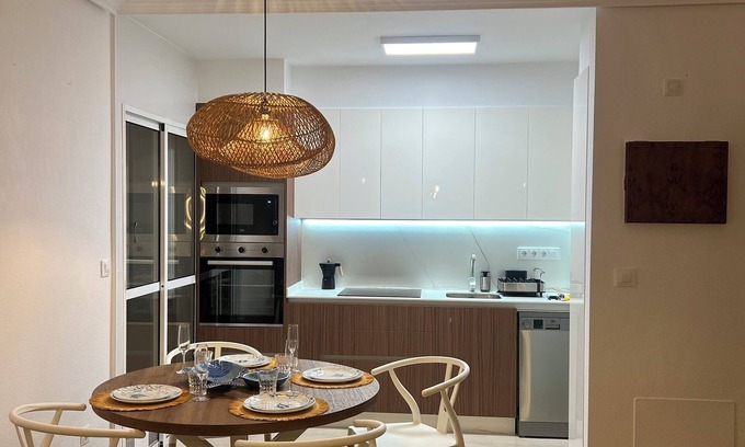 Los Geraeos Apartment | Apartment with swimming pool, paddle court, terrace and wifi (pet friendly)