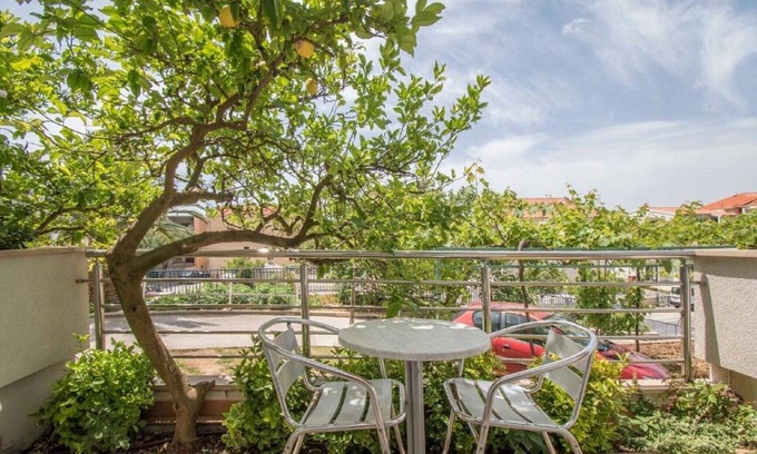 Tucepi Apartment | Apartments Antonio - Studio with Balcony 2