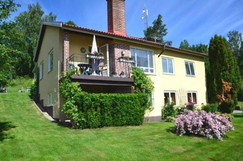 Asensbruk Apartment | Apartments "Ecohouse" nearby Håverud Dalsland Sweden
