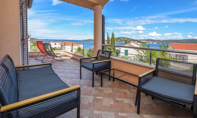 Razanj Apartment | Apartments Ema (22211-A1) - Razanj