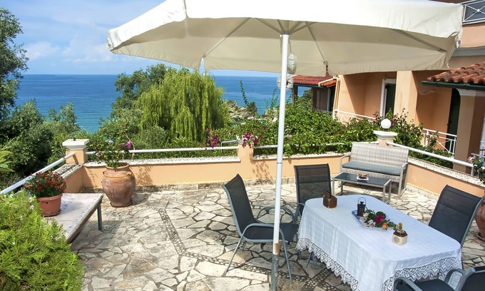 Pelekas House | Apartments "Tonia" on Pelekas beach