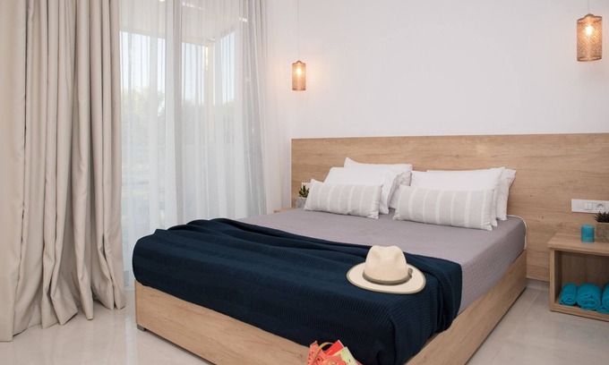 Alykes Apartment | Aphrodite Studios & Apartments -2 bedroom Apartment 5 guests