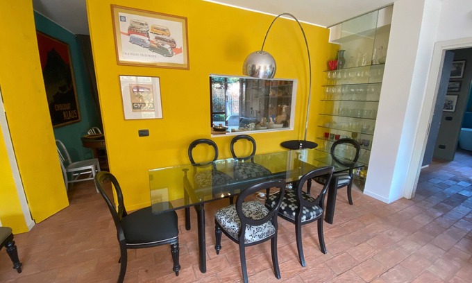 Lorenteggio Apartment | Appartamento con Giardino Privato sul Naviglio Grande a due Passi Dalla Movida