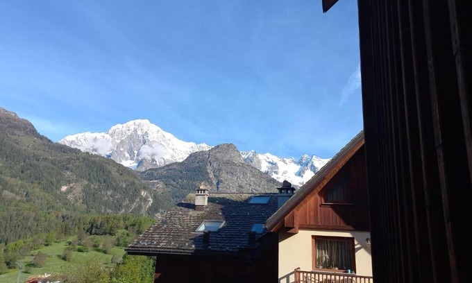 Pallusieux Apartment | Appartamento incantevole a 5 minuti da Courmayeur