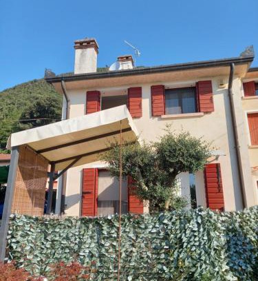 Borso del Grappa Apartment | Appartamento Regina 2