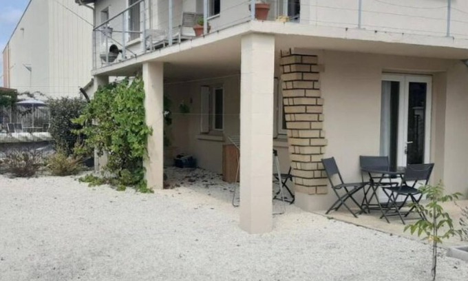 Bergerac Apartment | Appartement à 20mn de la Ville a Pied, Animaux de Compagnie Acceptés