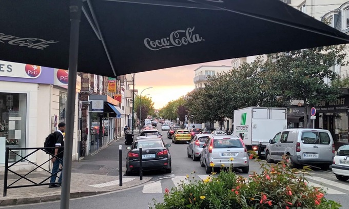 Taverny Apartment | Appartement 3 Couchages à 25 min de la Gare du Nord et 2 min de la Foret!