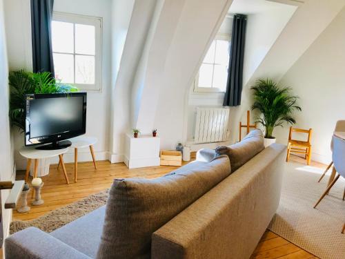 Theatre Apartment | APPARTEMENT 4/6p Haut Standing/Centre ville CAEN