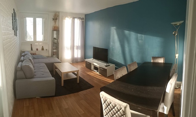 Rueil-Malmaison Apartment | Appartement Cosy Proche Gare