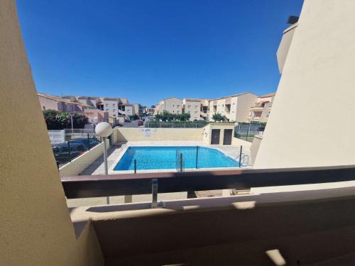 Marseillan Plage Apartment | Appartement cosy 2 pièces avec cabine, terrasse et piscine, près de la plage à Marseillan - FR-1-326-674
