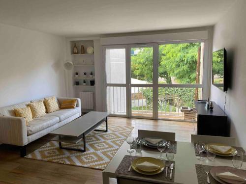 Clamart Apartment | Appartement cosy proche Paris