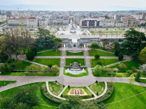 Faubourg Saint-Jacques Apartment | Appartement lumineux au coeur de Valence 52