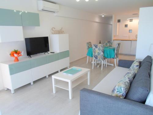 Balaruc-les-Bains Apartment | Appartement T2 avec Jardinet Privatif, Proche de l'Étang de Thau et Thermes - FR-1-503-79