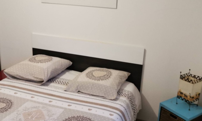 Cours la Ville Apartment | Appartement T2 au Calme Avec Belle vue sur la Vallée - La Fregate