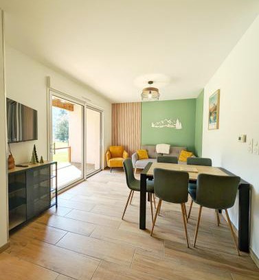 Peyragudes Apartment | Appt T3 bord du lac avec jardin