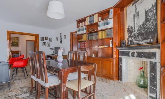 San Roque Apartment | Apt 3 rooms Historic Center Seville. 6px. A/C. WFI