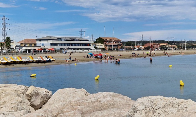 Fos-sur-Mer Apartment | APT 35 m2 all comfort. 150 m from the beach, SATURDAY TO SATURDAY RENTALS