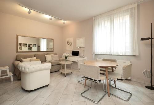 Santo Spirito Apartment | Apt in San Frediano Diladdarno