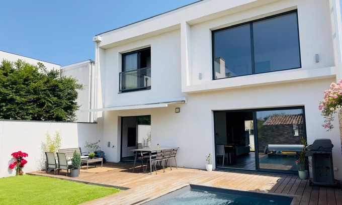 Lestonat - Monsejour House | Architect-designed house for 6 people with swimming pool