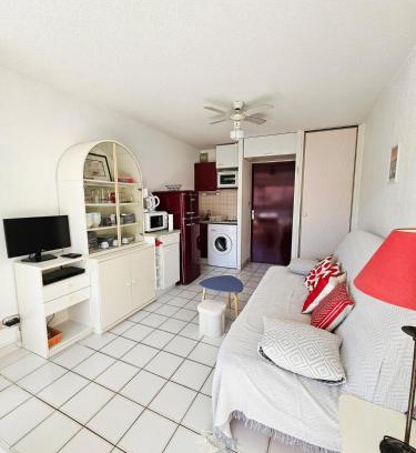 Plage d'Argeles Apartment | ARGELES PLAGE STUDIO PISCINE PARK PRIVATIF dans RES SECURISEE