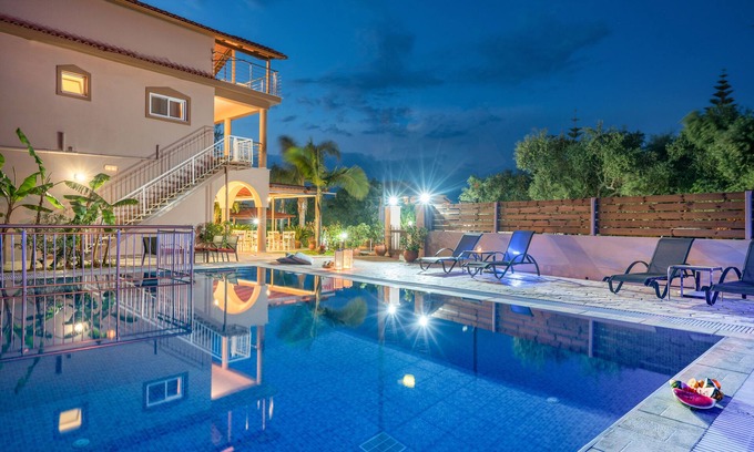 Psarou House | Armonia Studios & Apartments