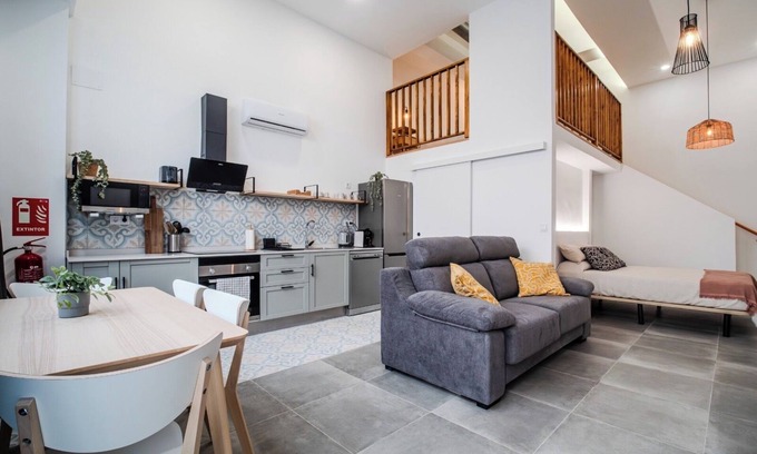 Sant Antoni Apartment | Aroma De Valencia II Cozy Loft for 6