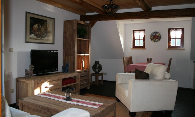 Niederfrohna Apartment | arrive, take a deep breath, let your mind wander . 5-star apartment