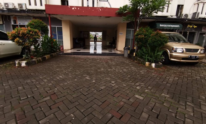 Depok Apartment | ARSAKHA 002 Apartemen Cibubur Village by Indah Room