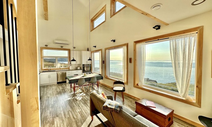 Bonavista House | ArtBonavista Oceanfront Retreat.