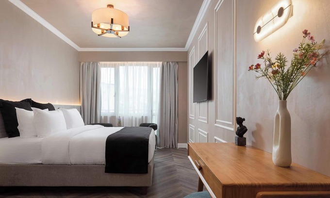Athens City Centre Hotel | Artemis Suite by Acropolis Luxury Athens Suites