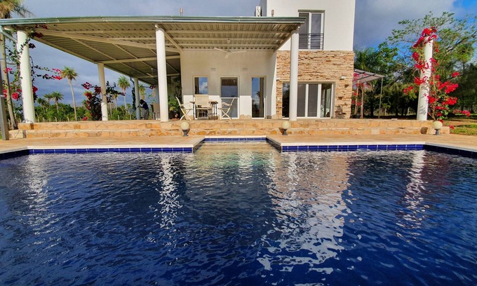 Piribebuy Villa | Artist's house in Piribebuy