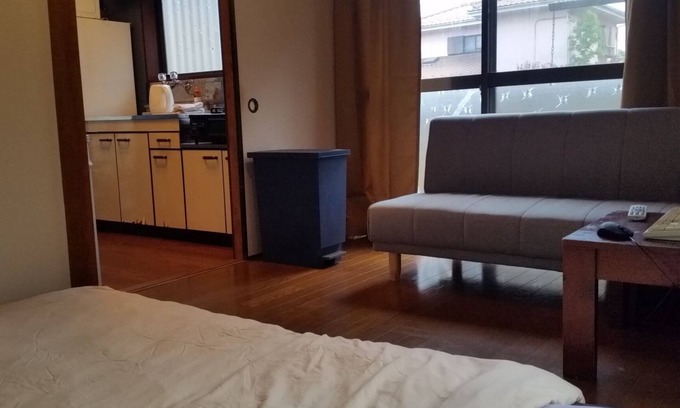 Higashimurayama House | Artist Studio ☆ Kumegawa 103