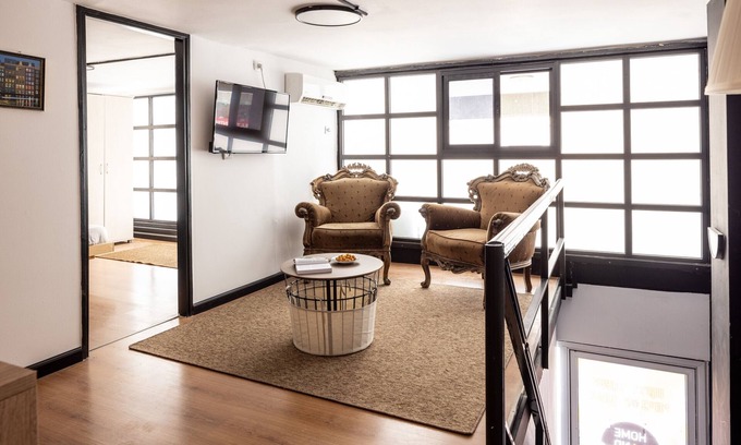 Haifa Apartment | Artsy Nest in Haifa Center by Sea N' Rent