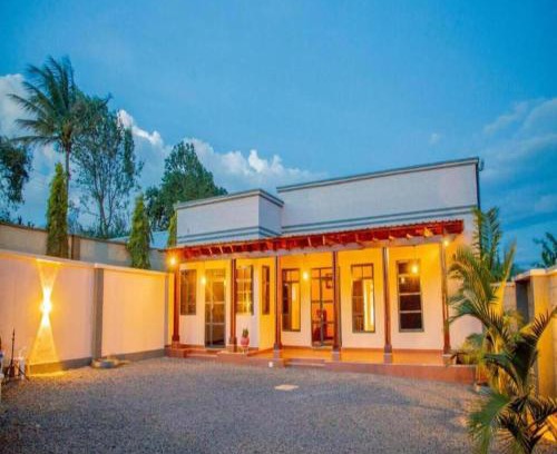 Moshi Bed & Breakfast | Arusha Hideway Resort