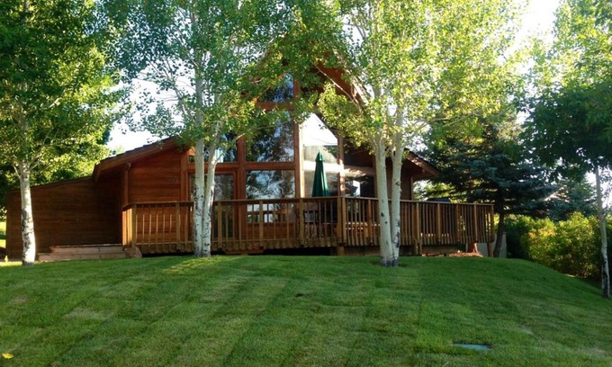 Harbor Village House | Aspen Hideaway Cabin