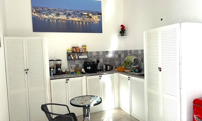 Brindisi House | At 100 meters from the brindisi train station cheap and cozy