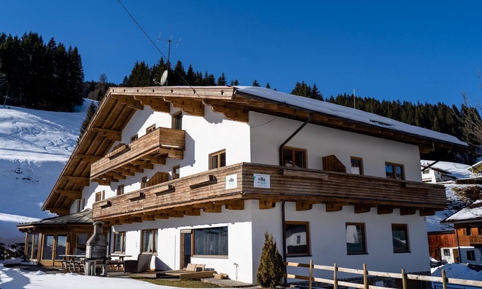 Kelchsau Ski Chalet | Group house with cinema and sauna