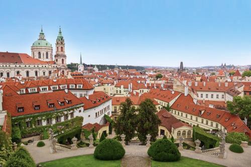 Mala Strana Apartment | At the Blue Lion & Parking Assistance