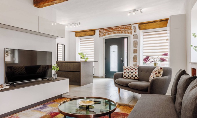 Kulmbach Apartment | At the white tower studio