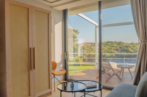 Vouliagmeni Apartment | Athens Riviera Suite