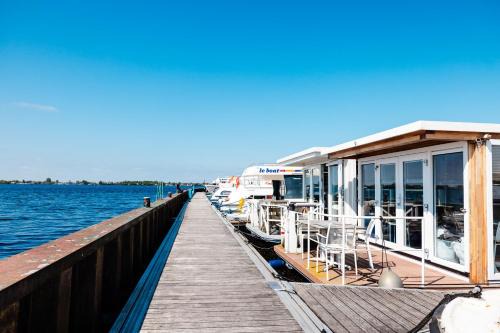 Vinkeveen Boat Rental | Atlanta. Een buitengewone ervaring. Dicht bij AMS.