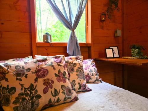 Haademeeste Other | Atsikivi Puhketalu