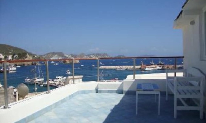Ponza Apartment | Attic on the harbor, Corso Carlo Pisacane 99, Ponza