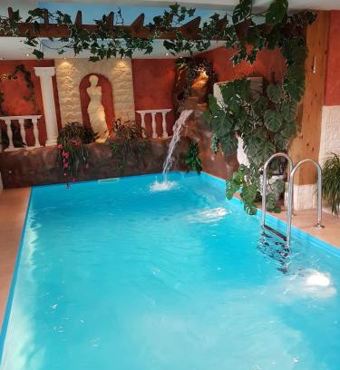 Neundorf Apartment | Attraktive FeWo in Rosenthal am Rennsteig