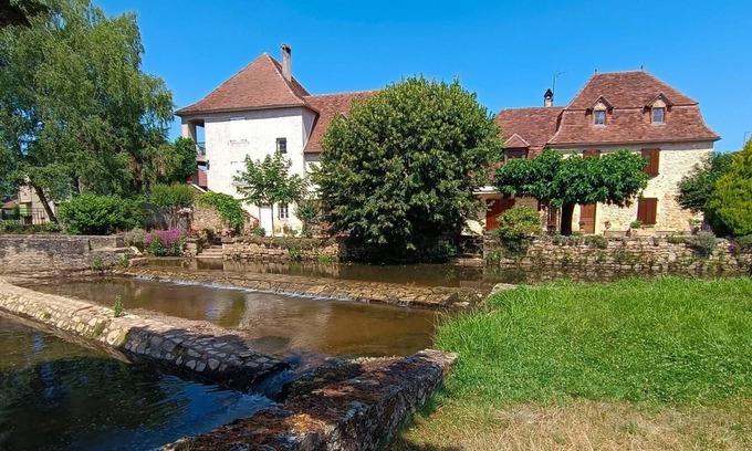 Prudhomat House | Au bord du ruisseau - PRUDHOMAT